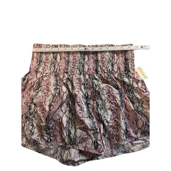 NEW Free People Movement The Way Home Shorts Sz L  in anaconda venom - Picture 7 of 10